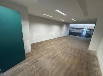 691338_i6pW92_69133867c20b497b9c9.jpg · Ampla Sala Comercial de 200m² no Saco Grande, Florianópolis