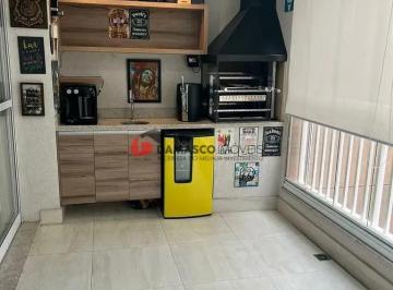 Apartamento · 94m² · 3 Quartos · 2 Vagas · Apartamento em Centro
