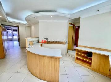 Apartamento · 170m² · Apartamento em Centro