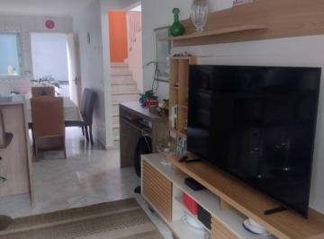 Sobrado com 3 dormitórios no Abraão-Florianópolis/SC · Sobrado com 3 dormitórios no Abraão-Florianópolis/SC