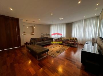 Casa · 370m² · 4 Quartos · 5 Vagas · Casa em condomínio fechado !!!!!