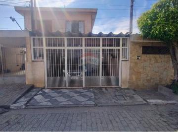 Casa · 158m² · 2 Quartos · 1 Vaga · Seu Novo Lar na Vila Galvão!