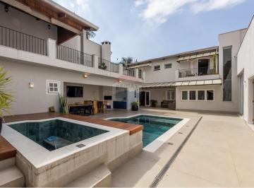 Casa · 319m² · 4 Quartos · 4 Vagas · Descubra esta casa de alto padrão no Planalto Paulista: 4 suítes, piscina, sala de cinema, e academi