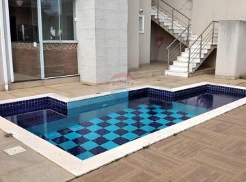 Casa · 335m² · 4 Quartos · 4 Vagas · Casa em Condomínio com 4 Suítes e Piscina para Locação no Swiss Park
