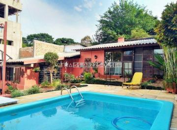 Casa · 212m² · 6 Quartos · 4 Vagas · CASA 6 dormitorios