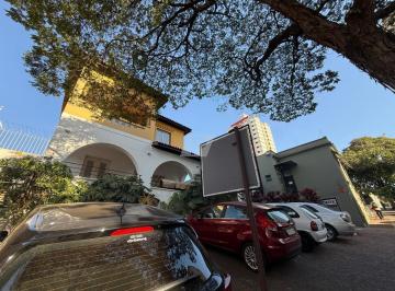 Foto 01 · Casa Comercial para Locação no Centro de Piracicaba-SP: 4 Salas, 3 Banheiros, 24 Vagas - 323,04m² de