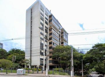 Apartamento · 258m² · 3 Quartos · 2 Vagas · Apartamento grande em Petrópolis. com 257,90m2,  sacada, elevador e linda vista.