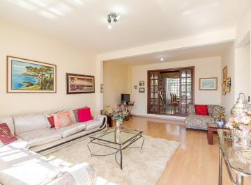 Casa de 5 quartos, Curitiba · Casa 239m², 5 quartos, suíte, 2 vagas. Bairro Alto – BAIXOU de 950.000 para 898.000!