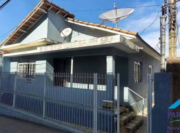 Casa · 160m² · 4 Quartos · 1 Vaga · Casa no Centro com 4 Dormitórios com Amplo Terreno - Paraisópolis MG