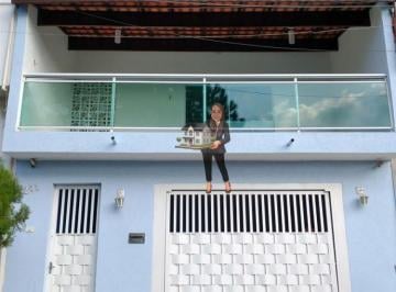 Casa · 3 Quartos · 2 Vagas · Lindo sobrado a venda em Caieiras no Santa Edwiges