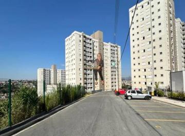 Apartamento · 81m² · 2 Quartos · Apartamento