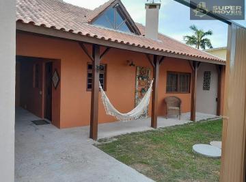Casa · 240m² · 4 Quartos · 2 Vagas · Casa para Venda no Laranjal Pelotas-RS