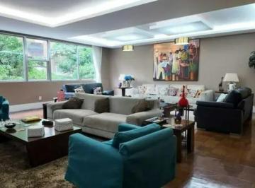 Apartamento de 4 quartos, Rio de Janeiro · Luxuoso apto,rua nobre das Laranjeiras,reformado, decorado,4 qtos.,2 stes.,2 gar