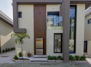 Casa de 3 quartos, São Sebastião · Casa em condomínio fechado