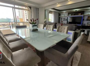 Apartamento · 136m² · 2 Quartos · 2 Vagas · Apartamento porteira fechada de 137m², sala ampliada e sacada, 2 suítes - Sta Terezinha, Santo André