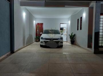 Casa · 250m² · 4 Quartos · 3 Vagas · Sobrado para Locação no Bairro Jardim Paulistano em Ribeirão Preto/SP.