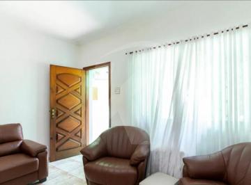 Casa · 143m² · 3 Quartos · 2 Vagas · Oportunidade! Casa espaçosa a apenas 200m do Metrô Jardim São Paulo