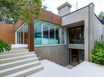 Casa · 353m² · 3 Quartos · 3 Vagas · Casa de alto padrão, à venda, com 3 quartos, 3 suítes, 3 vagas, no Jardim Everest.