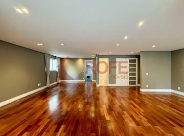 Apartamento · 205m² · 4 Quartos · 4 Vagas · Excelente imovel localizado FORA da rota , em moema.