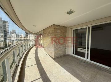 Apartamento · 222m² · 3 Quartos · 3 Vagas · Apartamento disponível para aluguel próximo à Praça Vila Nova, em região tranquila e bem valorizada.