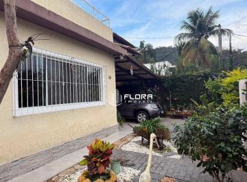 80215398280f2ffded8d7d4b39974207f8363d95 · Casa com 4 dormitórios à venda, 233 m² por R$ 850.000,00 - Piratininga - Niterói/RJ