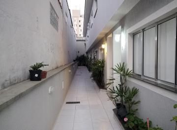 whatsapp_image_2020_10_01_at_12_03_09_1_.jpeg · Agradável casa em condomínio para venda com 2 quartos, sendo 2 suítes, 60m²