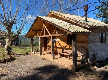 Rural · 300m² · 8 Quartos · SÍTIO ACIMA DO VALE COM LINDO NASCER DO SOL COM 4 CASAS GALPÃO CHIQUEIRO R$ 660 MIL