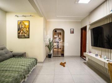 Casa · 280m² · 5 Quartos · 3 Vagas · QN 9 | Casa sobrado com 5 quartos - sendo 3 suítes - 3 vagas cobertas - estuda permuta - Riacho Fund