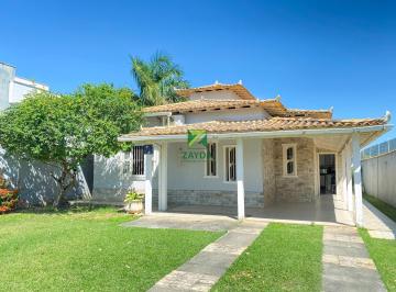 Foto 01 · Imperdível: Casa à venda em Rio das Ostras-RJ, bairro Maria Turri! 2 quartos, 1 suíte, 2 salas, 3 ba