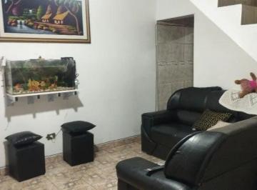 Casa · 150m² · 3 Quartos · 2 Vagas · Casa de 150 m², 3 quartos em Jardim Lenize, Guarulhos