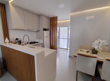 Casa · 62m² · 2 Quartos · 1 Vaga · Sobrado com Deck e Terreno nos Fundos em Palhoça