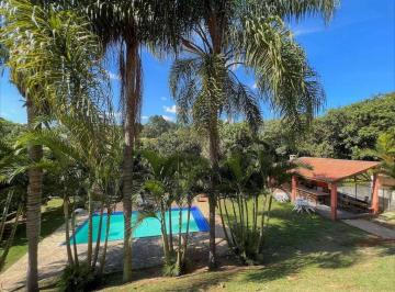 Casa de 4 quartos, Carapicuíba · Casa à venda na Granja Viana com 4 quartos, 6 vagas, piscina e área gourmet.