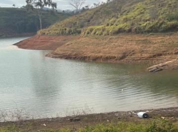 Rural de 4 quartos, Igaratá · Chácara pé na água, em condomínio fechado em Igaratá - SP