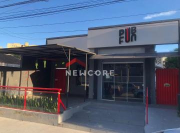 Comercial · 350m² · 4 Quartos · Loja em Rua Luiz Sobral - Pelinca - Campos dos Goytacazes/RJ