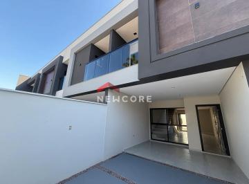 Casa · 113m² · 3 Quartos · 2 Vagas · Sobrado em  Rua Leão Xiii - Bom Retiro - Joinville/SC
