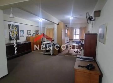 Comercial · 170m² · 8 Quartos · Sala comercial em Rua Quinze de Novembro - Centro - São Vicente/SP