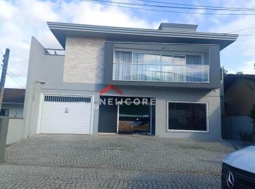 Casa · 202m² · 4 Quartos · 3 Vagas · Casa em Rua Barbacena - Anita Garibaldi - Joinville/SC
