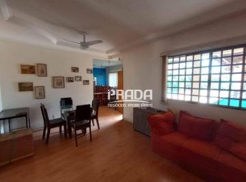 74e20058e7c9b3f76952352e5472f9ca862476ad · Casa à venda com 4 quartos sendo 3 suítes - Jaraguá - Uberlândia / MG .