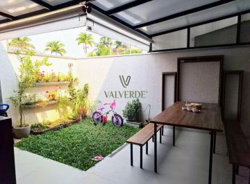 1wzl0ei2odi3n2rkmdrmytc1_md · Vende-se Casa Sobrado com 3 Quartos em Localização Privilegiada
