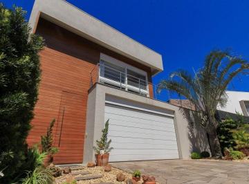 Casa · 354m² · 4 Quartos · 2 Vagas · Casa dos Sonhos em Condomínio Fechado – Conforto, Estilo e Lazer Completo!