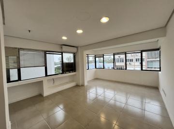 Casa · 35m² · 1 Quarto · 1 Vaga · sala comercial com uma vaga de garagem no bairro Bom Fim