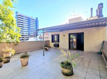 Apartamento · 225m² · 3 Quartos · 2 Vagas · Edifício Rochester - Cobertura Petrópolis