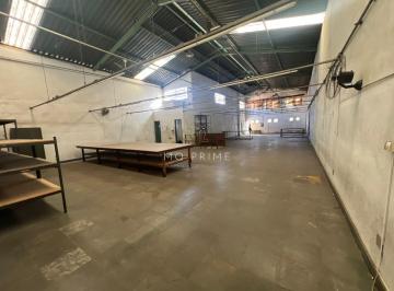 Comercial · 425m² · Galpão amplo com ótima localização, próximo ao CEASA e com acesso rápido à BR-040.