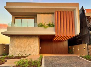 Casa · 370m² · 5 Quartos · 4 Vagas · Sobrado de Luxo 5 Suítes, 370 m2 c/ Lazer à Venda no Condomínio Alphaville