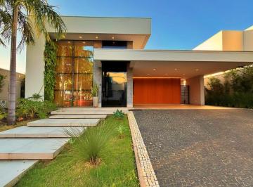 Casa · 210m² · 3 Quartos · 4 Vagas · Casa 3 Suítes, 210 m2 c/ Lazer à Venda no Condomínio Privillege