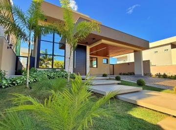 Casa · 213m² · 4 Quartos · 4 Vagas · Casa 4 Suítes, 213 m2 semi mobiliada à Venda no Condomínio Alphaville Palmas
