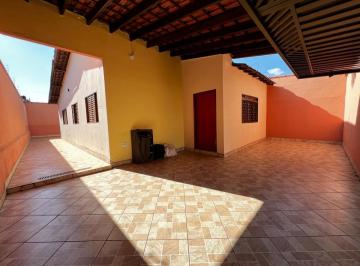 59d7b48b-87e0-427c-be11-a8a375534c5b · Aconchegante casa para venda em Jardim Arlindo Laguna com 3 quartos, sendo 1 suíte, 133m²