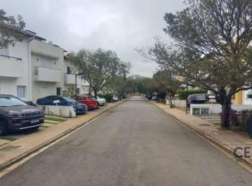 Casa · 100m² · 2 Quartos · 2 Vagas · Casa com 2 suítes e closet à venda, 74 m²