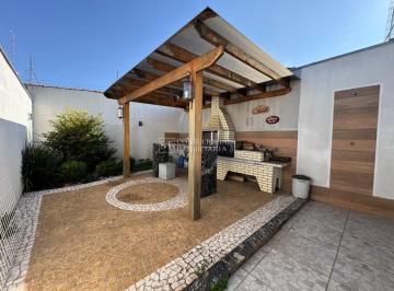 Foto 01 · Imperdível: Casa à venda em Americana-SP, Vila Dainese! 2 quartos, 2 salas, 1 banheiro, 2 vagas de g