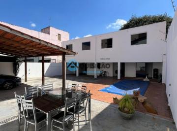 Casa · 500m² · 3 Quartos · 7 Vagas · Casa 3 Quartos sendo um Suíte com Piscina